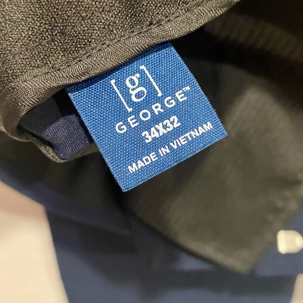 Like New! Men’s Dress Pants Navy Blue 34/32 Flat Front Worn Once Machine Wash
